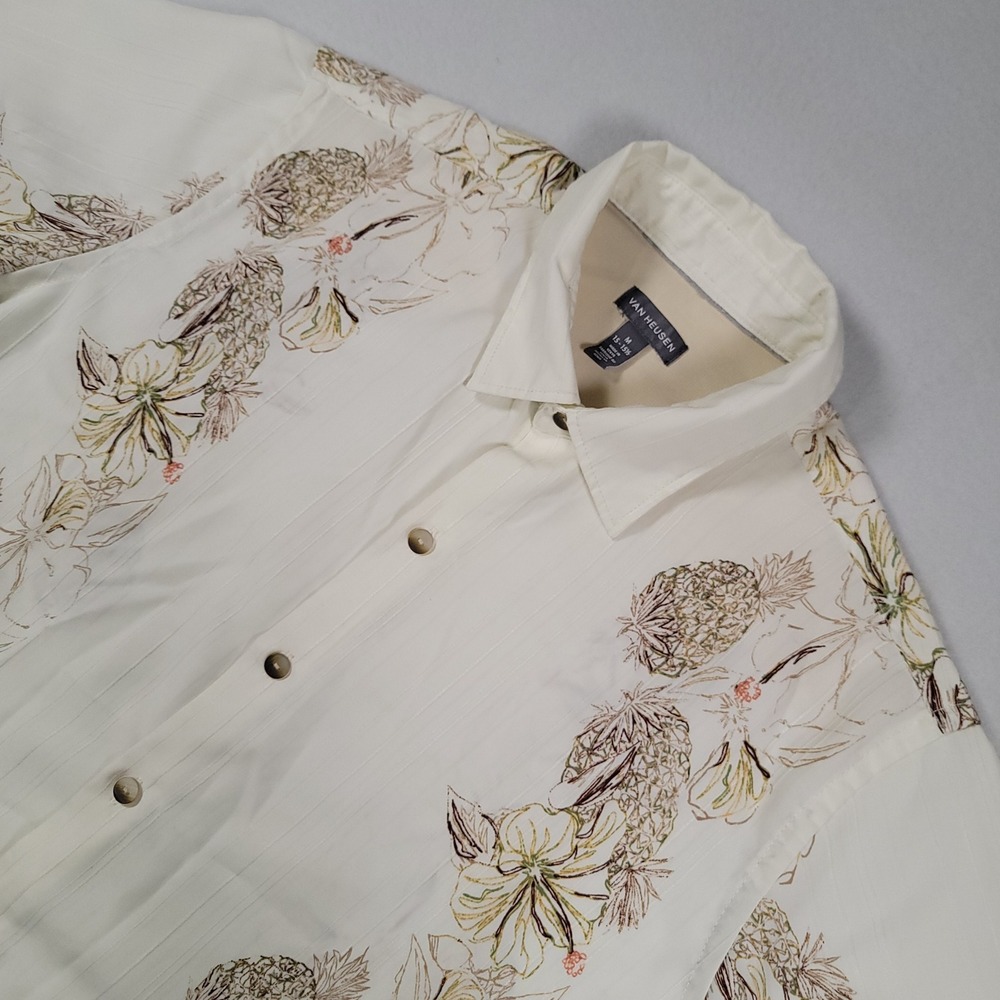 Van Heusen Camp Shirt Mens M White Pineapple Floral Embroidered Short Sleeve